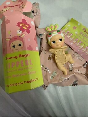 Sonny Angel HIPPERS Cherry Blossom Series Peacock